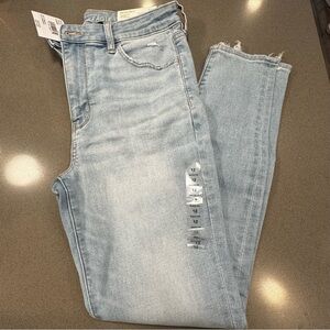 BRAND NEW | With tags | Women's Jeans | AE brand | Size 12/31W